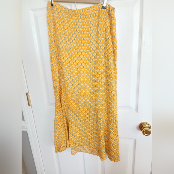Rhode X Target Dainty Lotus Print Yellow Midi Skirt Cottage Whimsical Floral SzL - Picture 2 of 8